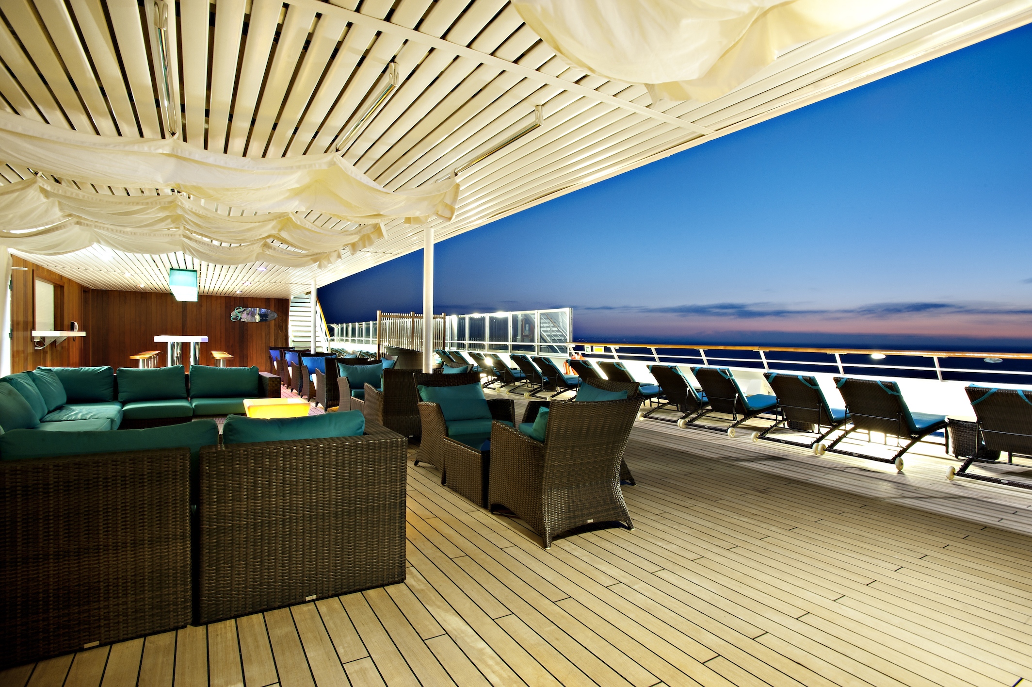 Carnival Glory Serenity 3.jpg