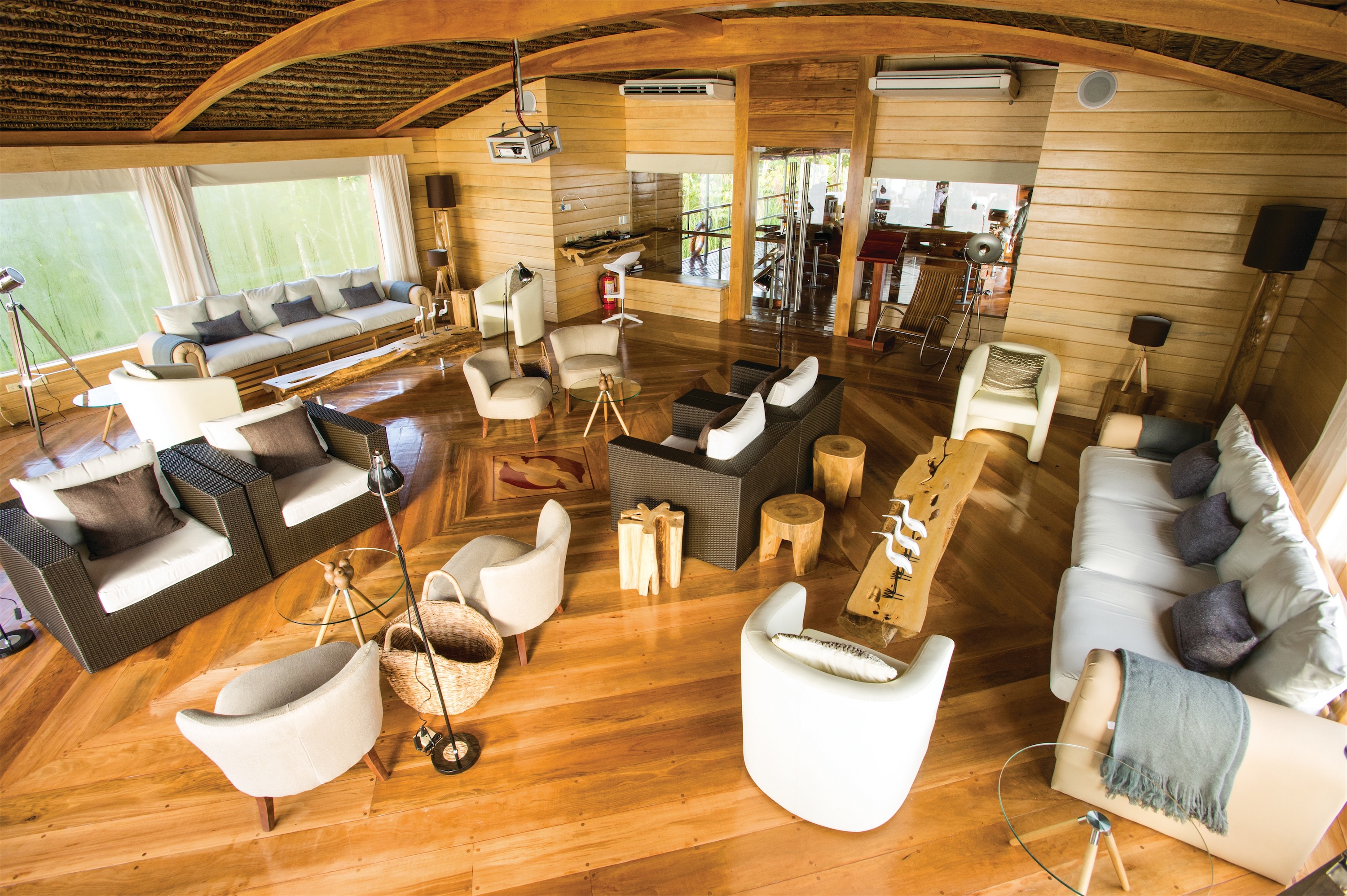 Lindblad Expeditions Delfin II Interior Top Deck Lounge.jpg