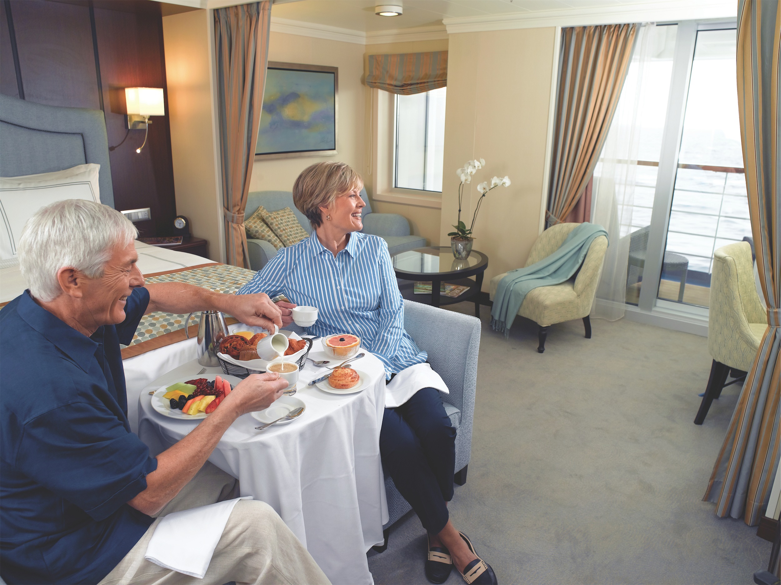 Oceania Cruises Marina Accommodation Penthouse 2.jpg