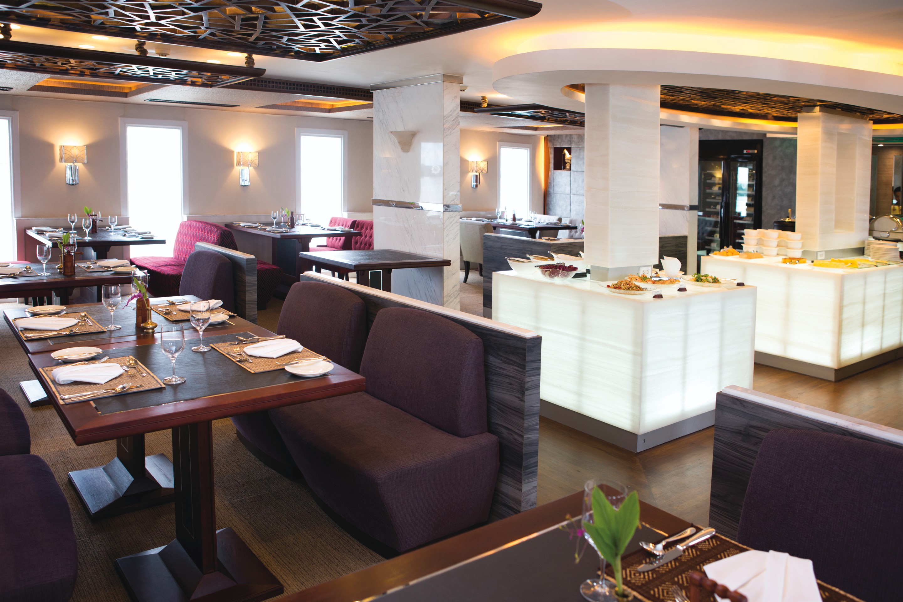Belmond River Cruises Belmond Orcaella Interior Restaurant 1.jpg