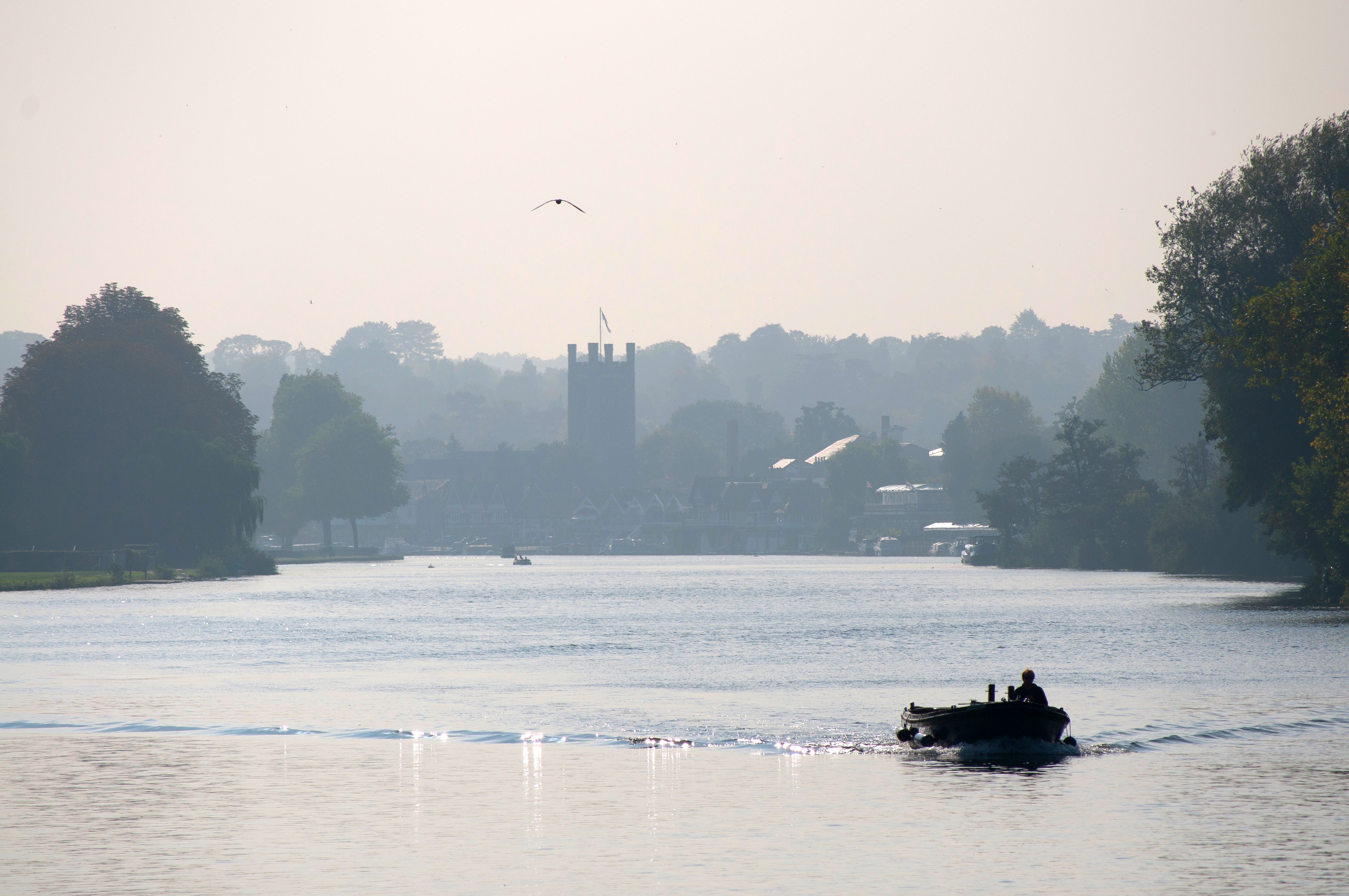 European Waterways Destinations England The Royal River Thames.jpg