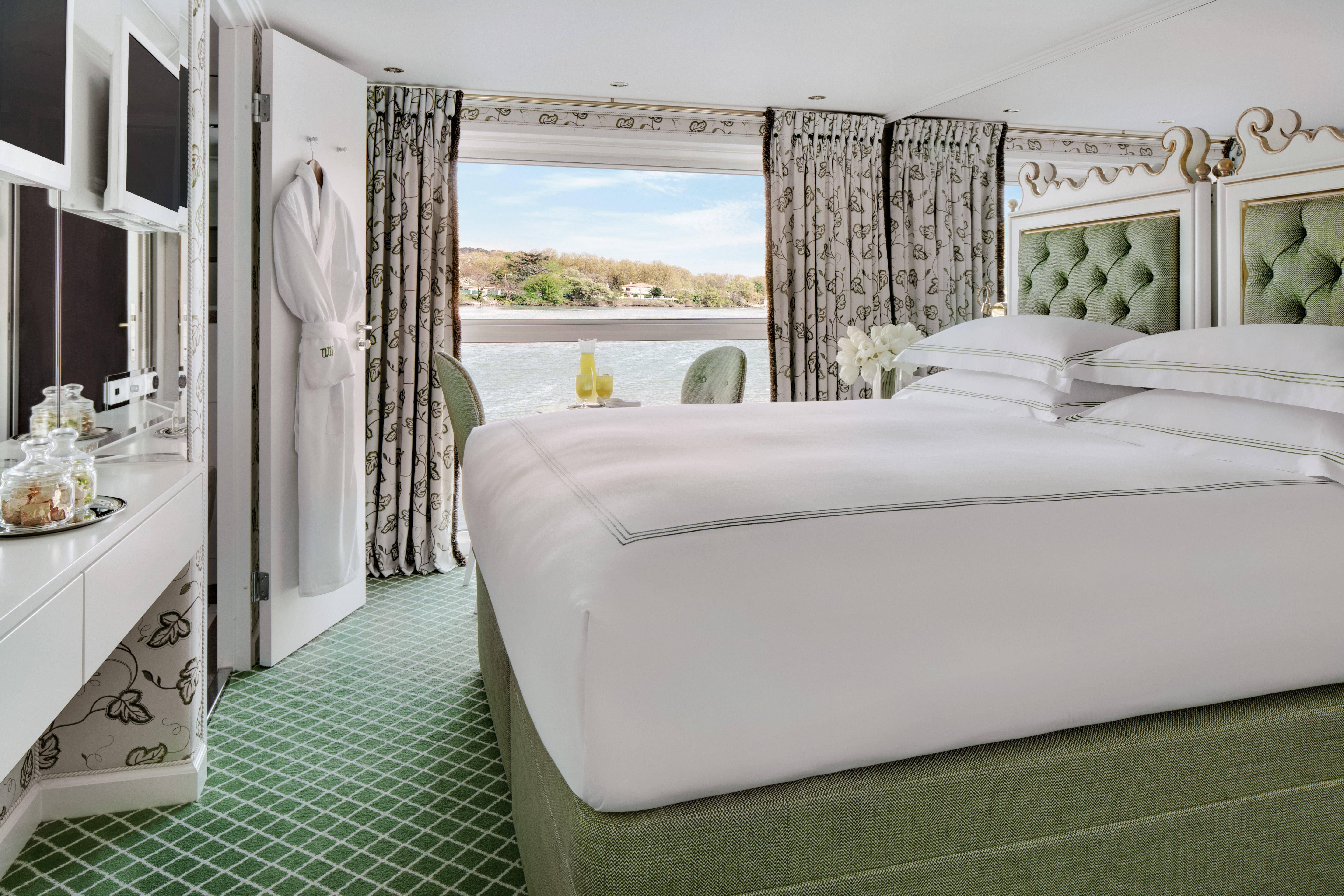 UNIWORLD Boutique River Cruises SS Catherine Accommodaion Stateroom Category 2.jpg