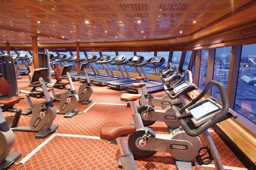 Costa Luminosa Sala Spa:Gym 1.jpg