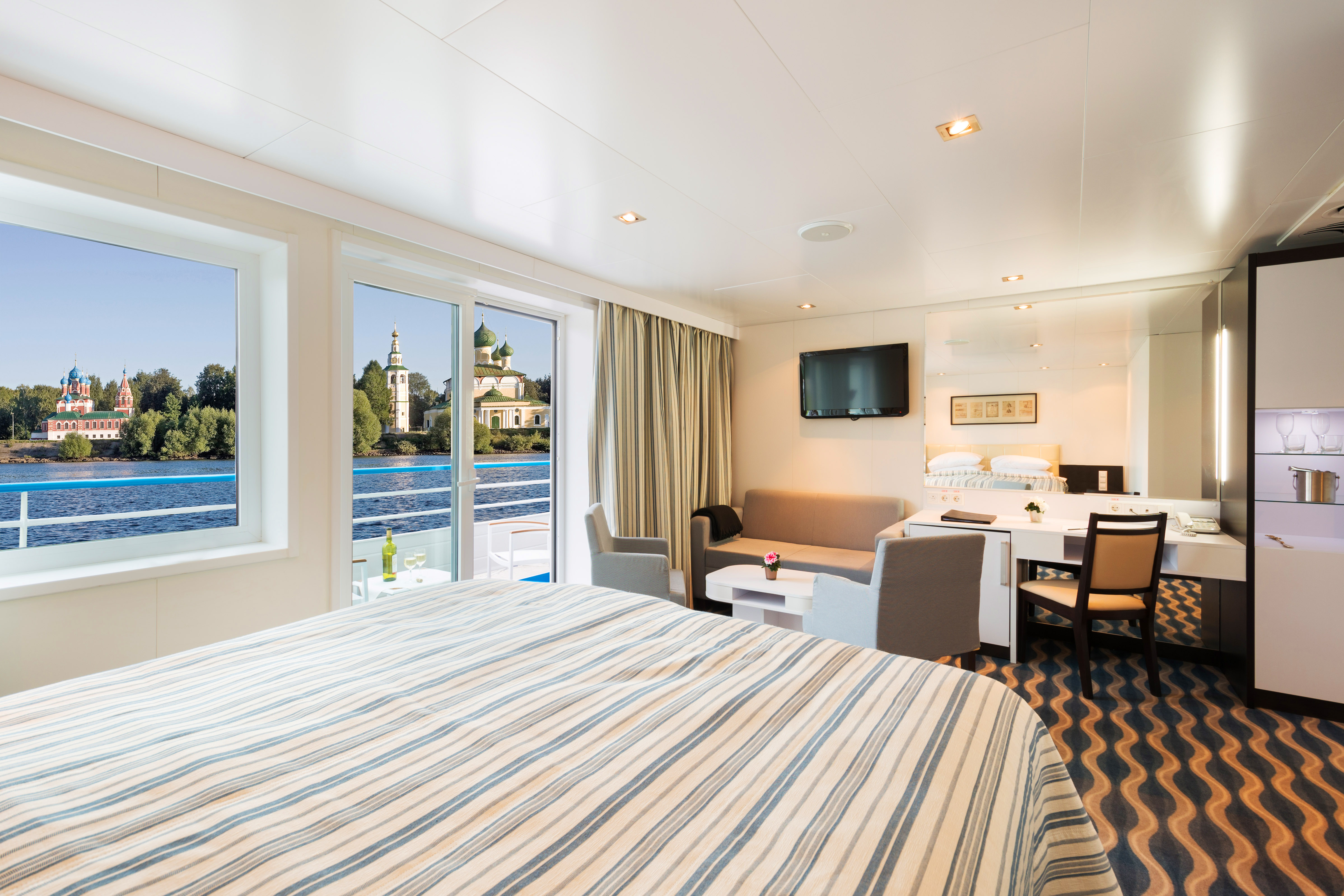 Scenic Tsar Accommodation Royal Suite 1.jpg