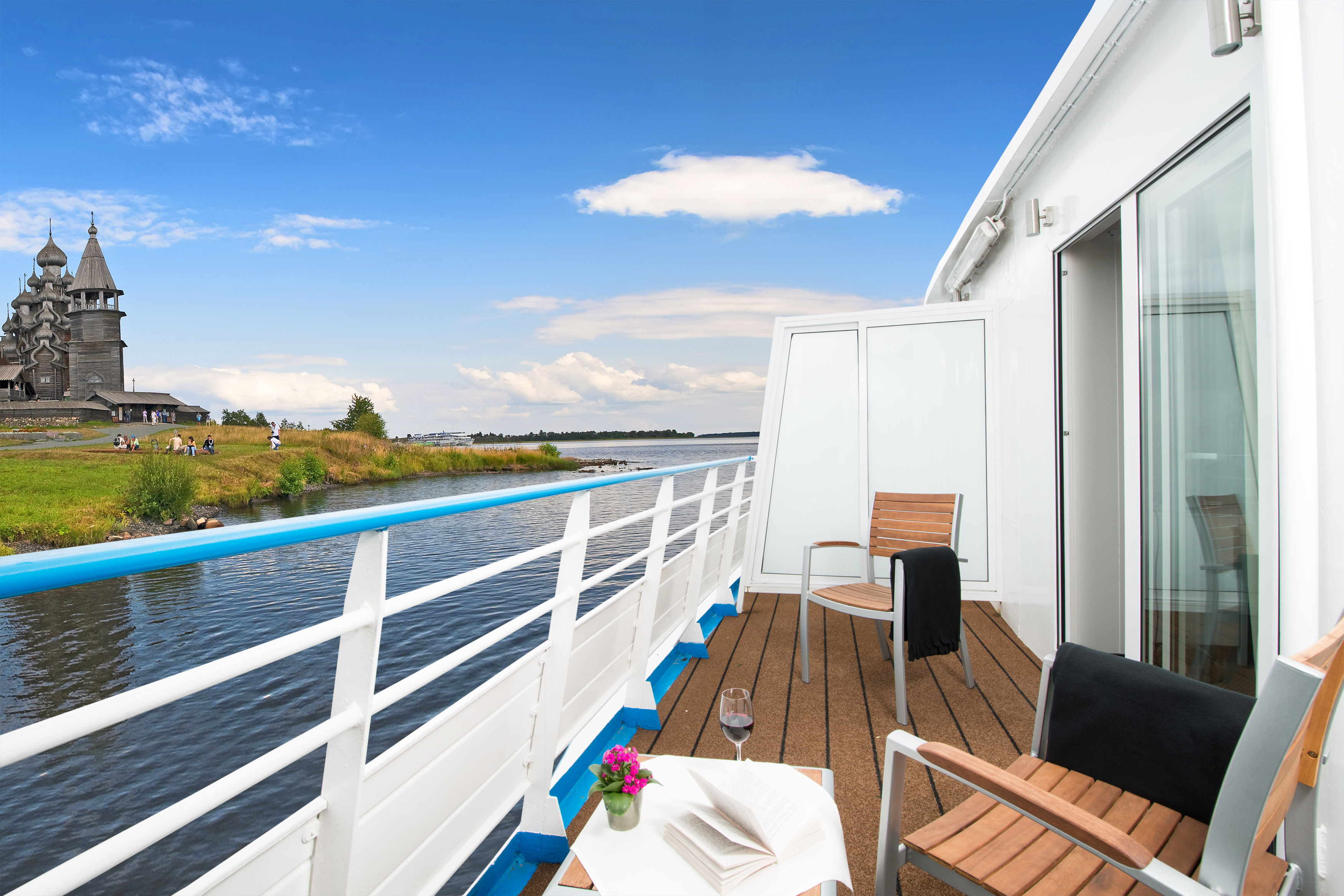Scenic Tsar Accommodation Balcony Suite 3.jpg