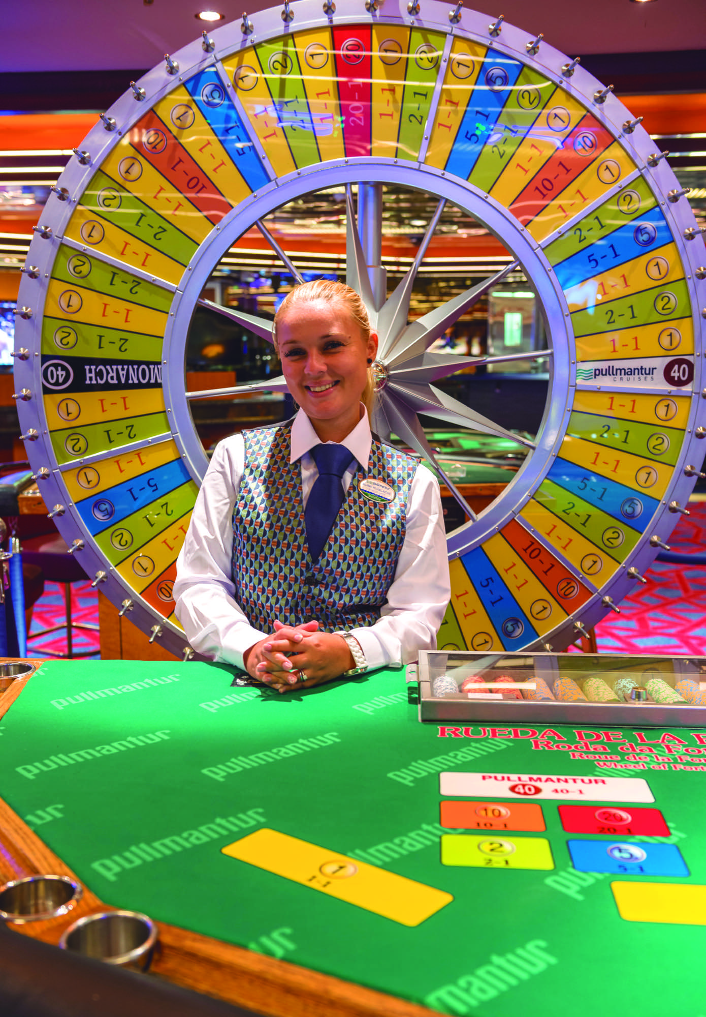 Pullmantur Monarch Interior Casino 2.jpg
