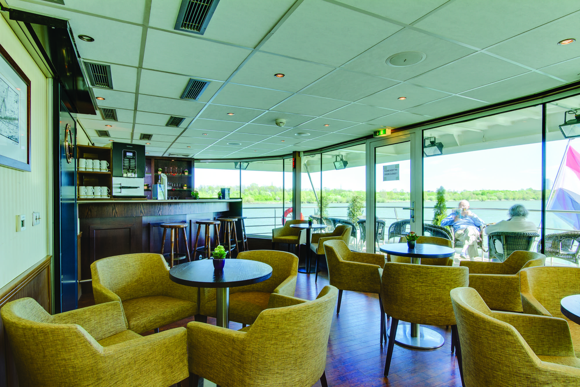 The River cruise line Serenity Lido Bar Serenity774.jpg