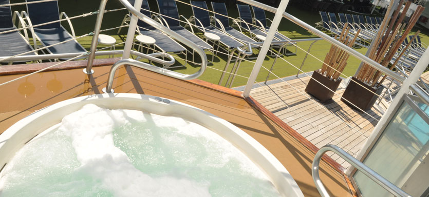 Pullmantur Sovereign Exterior Jacuzzi Area.jpg
