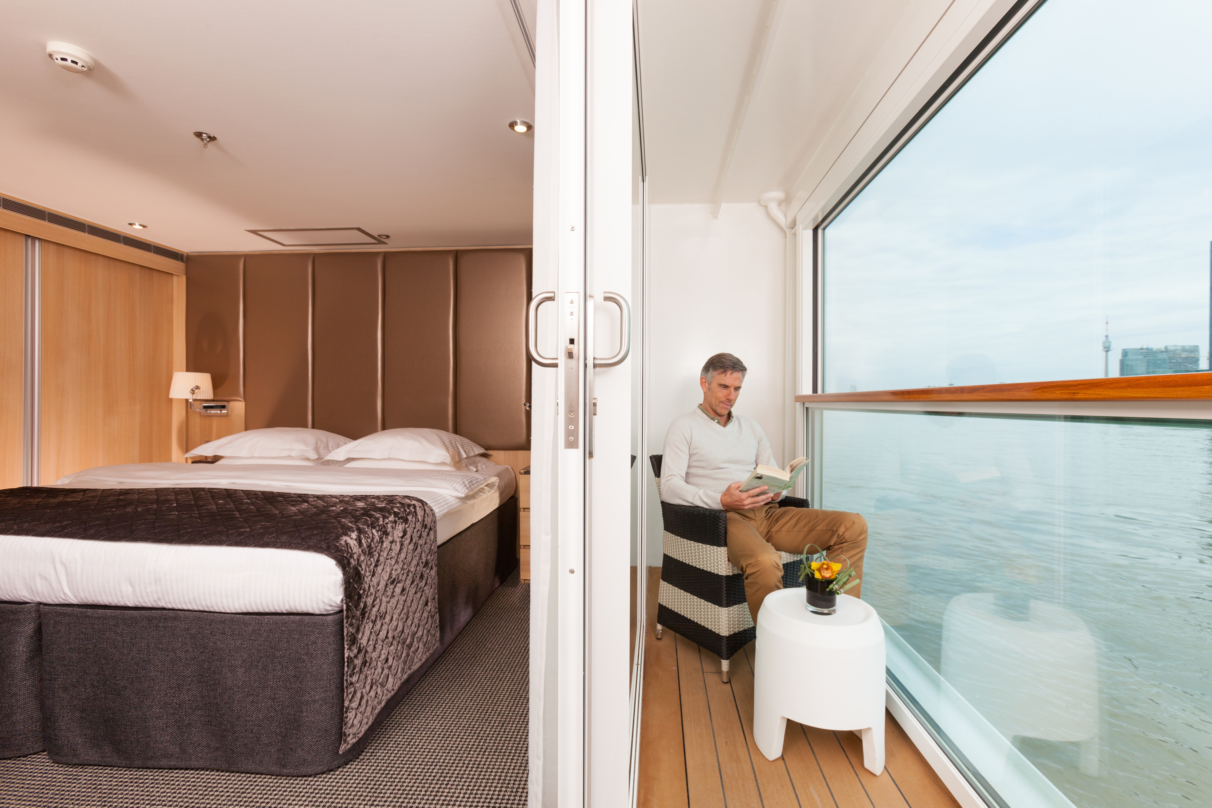 Scenic Crystal Scenic Jewel Scenic Jade Accommodation Balcony Suite 3.jpg