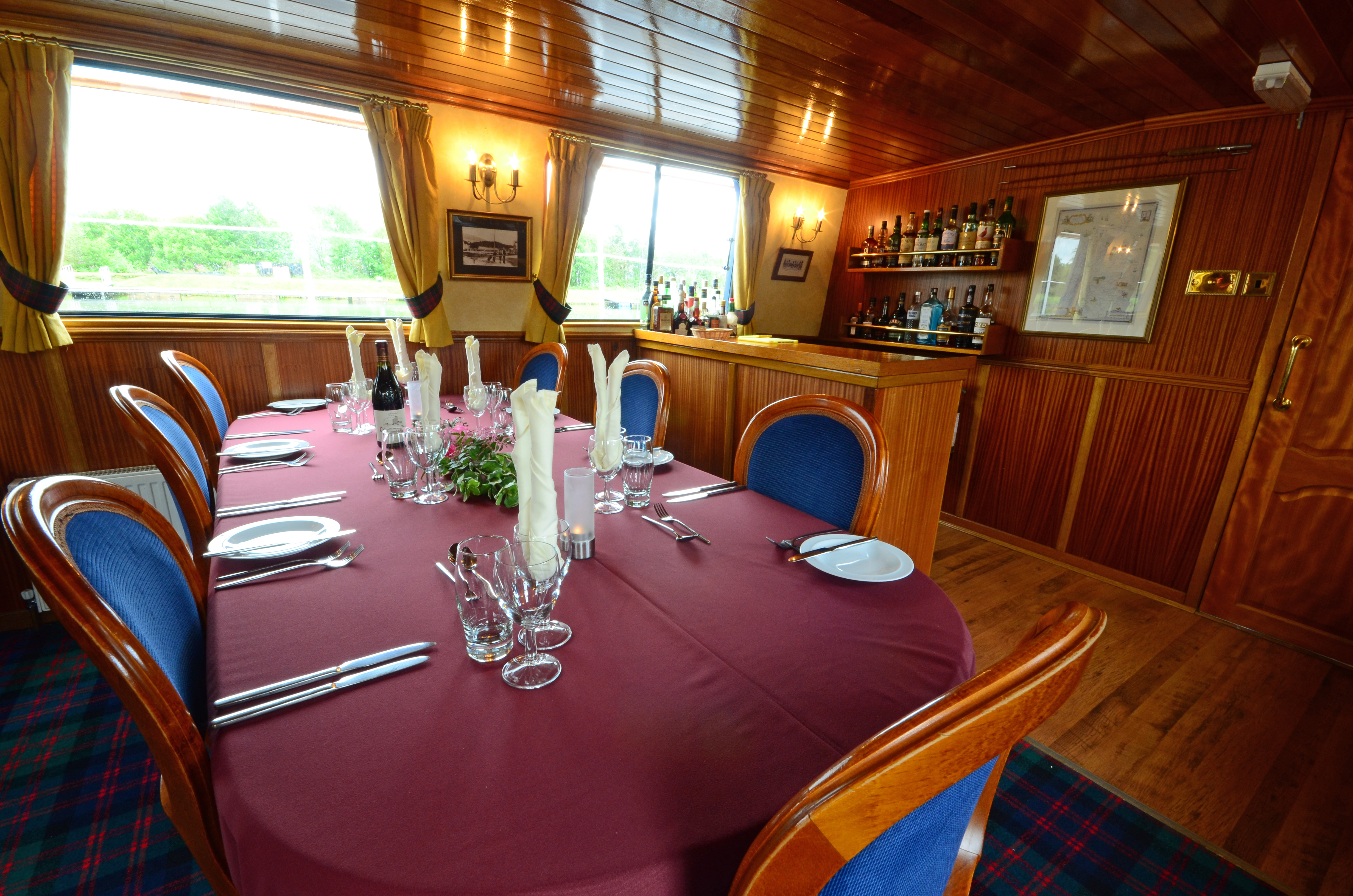 European Waterways Scottish Highlander Dining.jpg