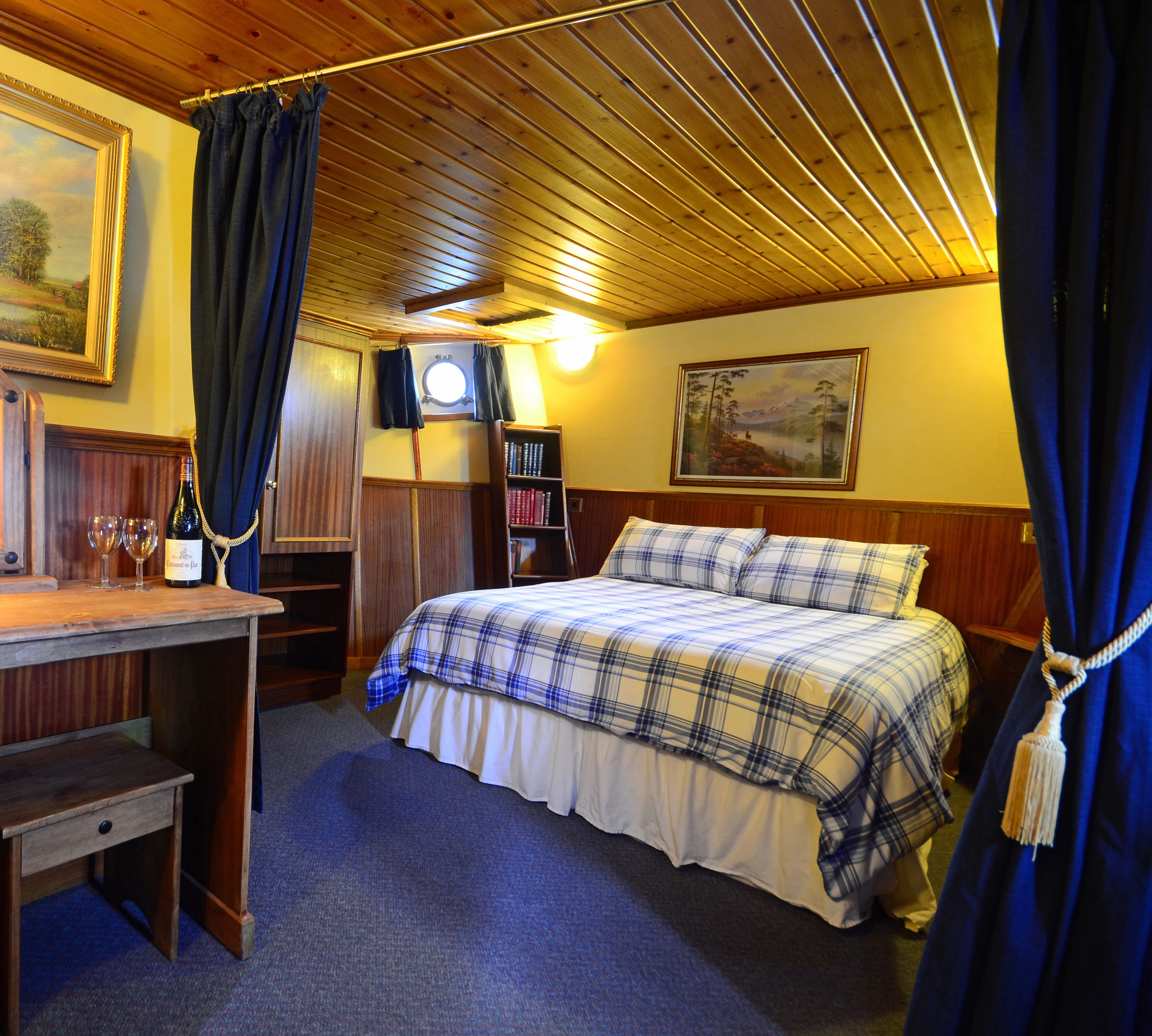 Scottish Highlander Cameron Suite.jpg