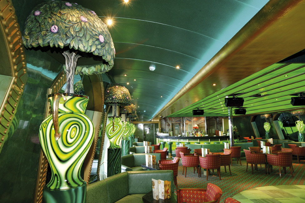 Costa Fortuna Conte Verde 1923 Dance Lounge 1.jpg