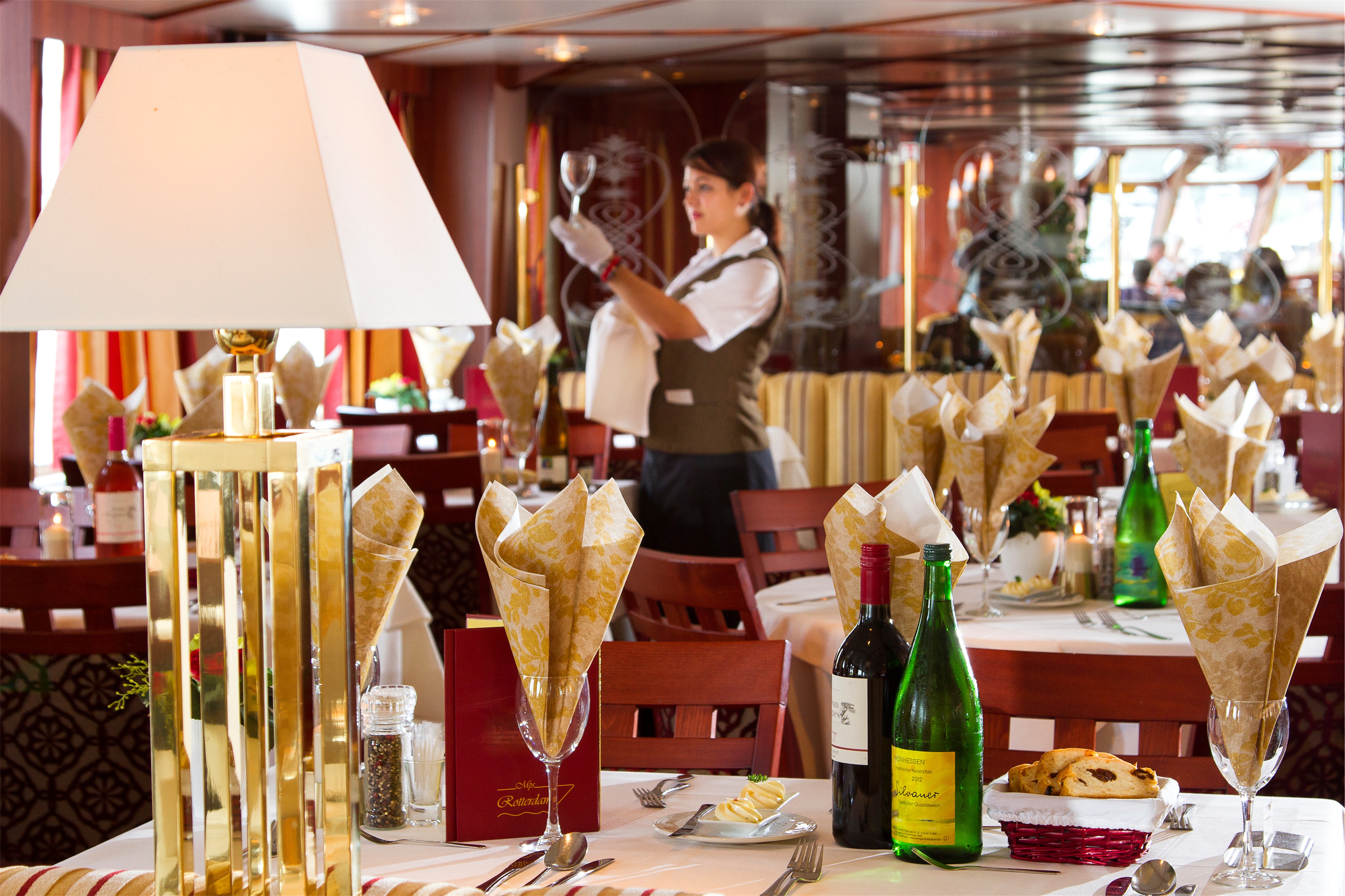 Shearings MPS Rotterdam Interior Restaurant 2.jpg