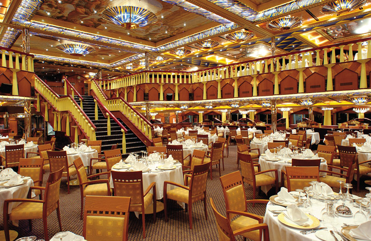 Costa Fortuna Michelangelo 1965 Restaurant 2.jpg