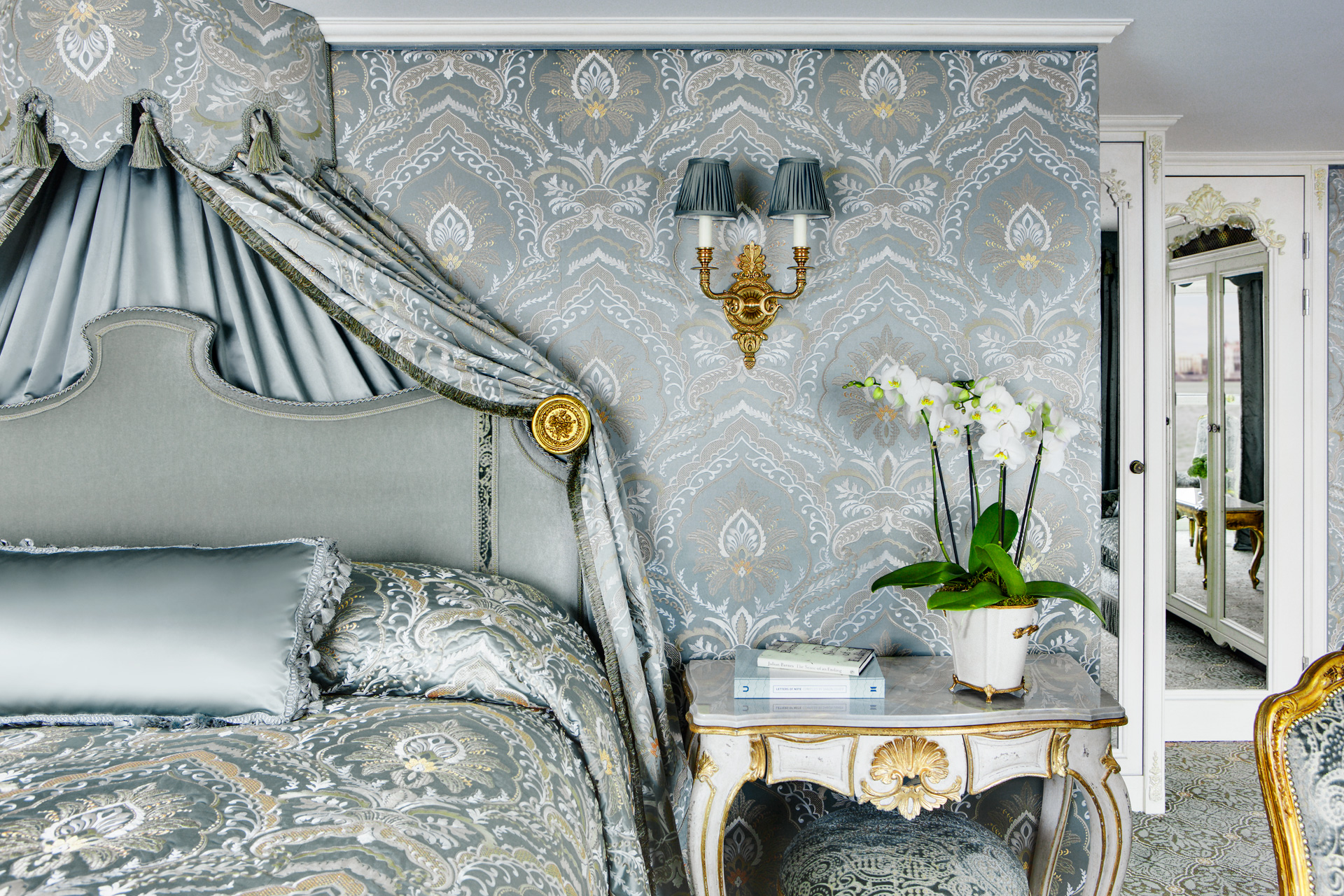 UNIWORLD Boutique River Cruises SS Maria Theresa Accommodation Suite 404 2.jpg