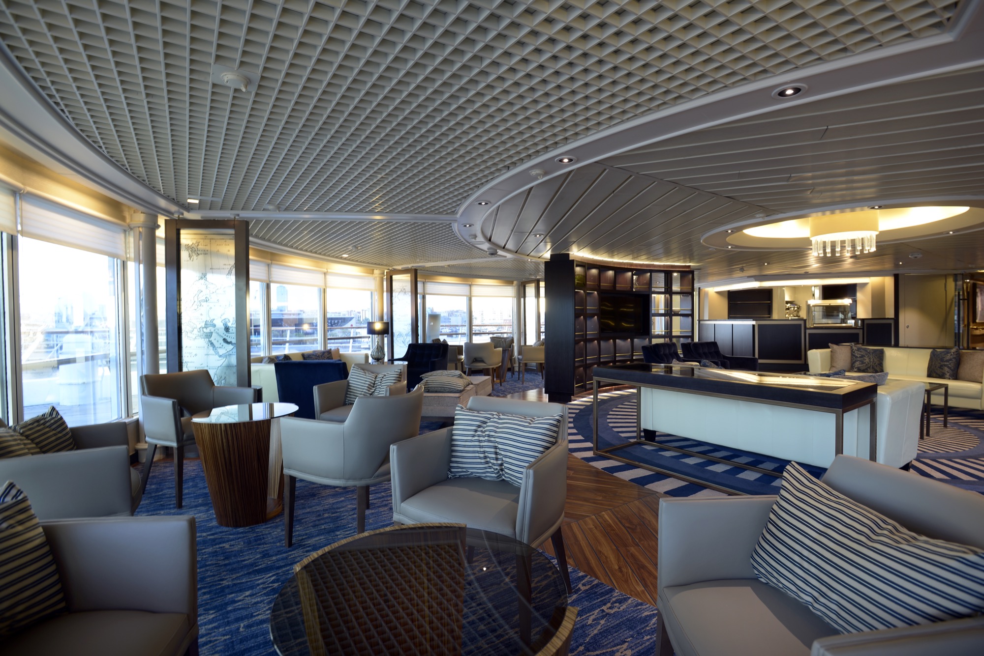 Windstar Star Pride Interior Yacht Club 13.jpg