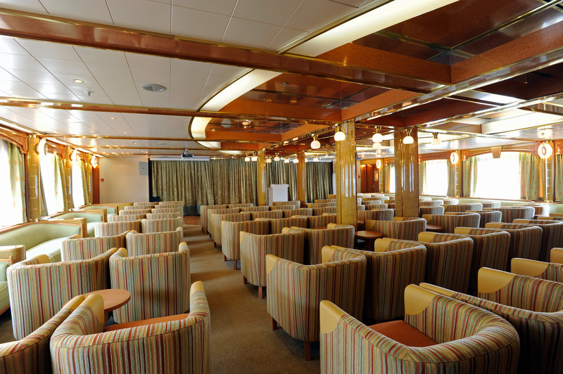 Noble Caledonia Island Sky Interior The Lounge.jpg