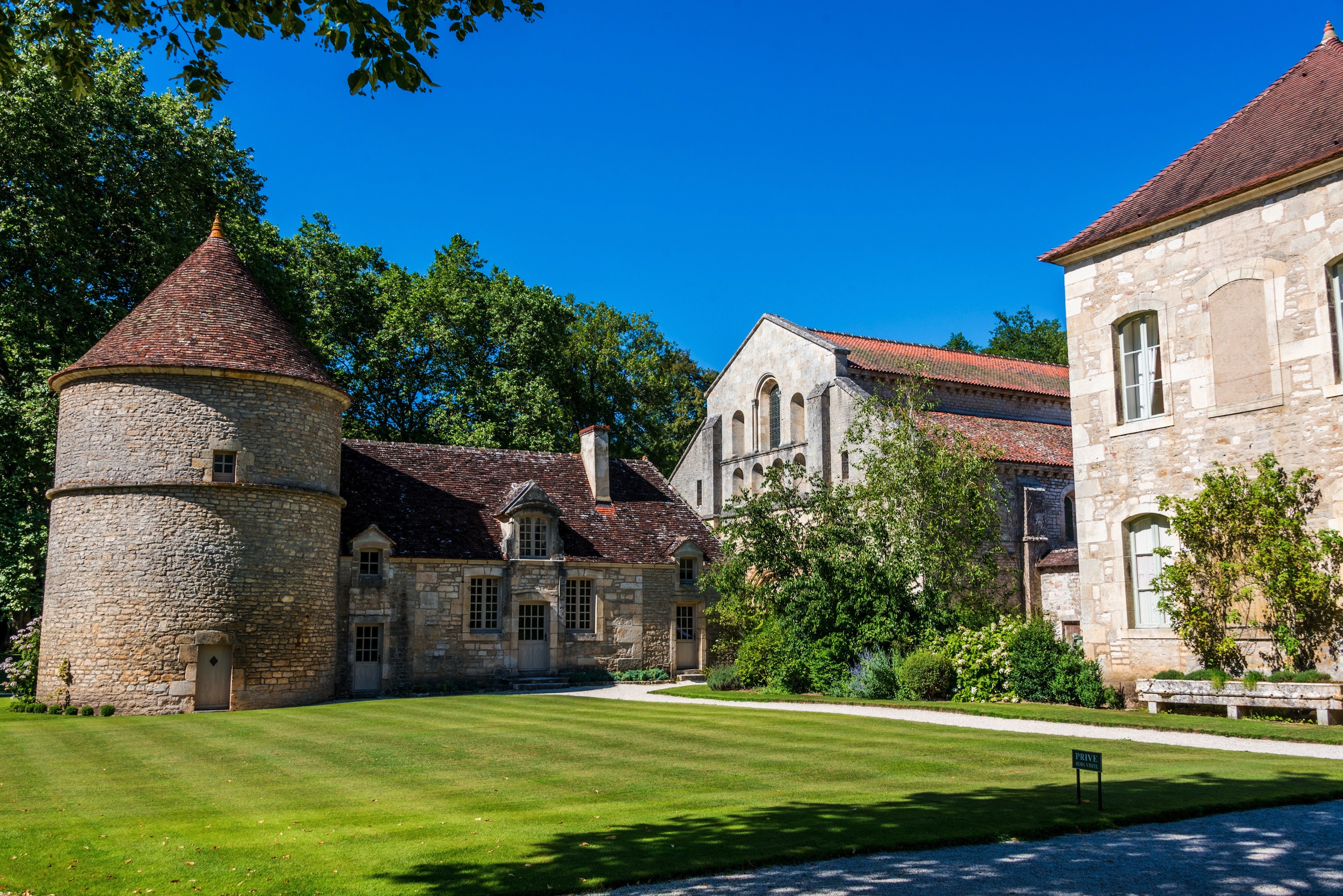 European Waterways Destinations Abbey de Fontenay.jpg