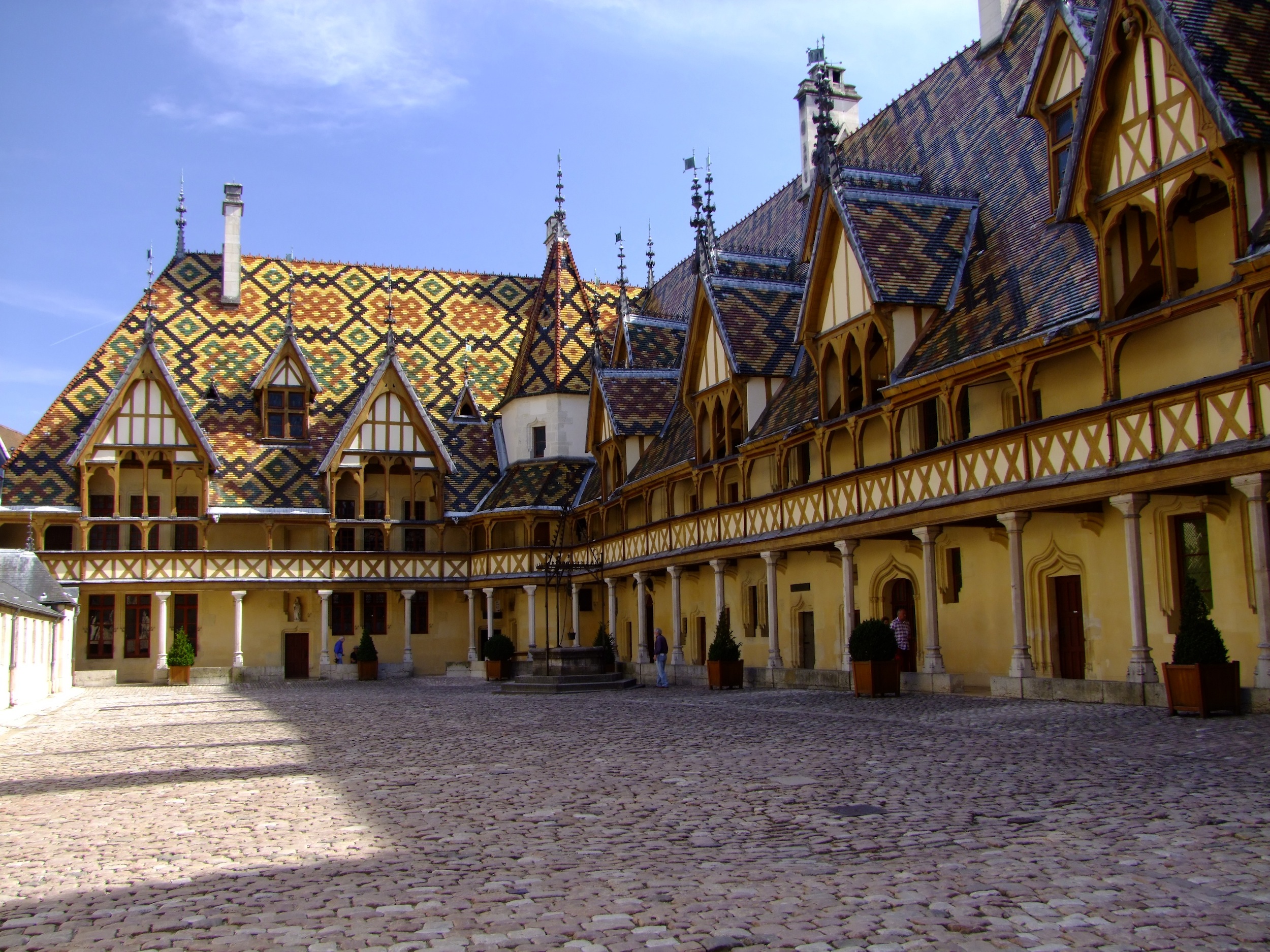 European Waterways L'Impressionnsite Destinations Beaune, Hotel Dieu Hospice.jpg