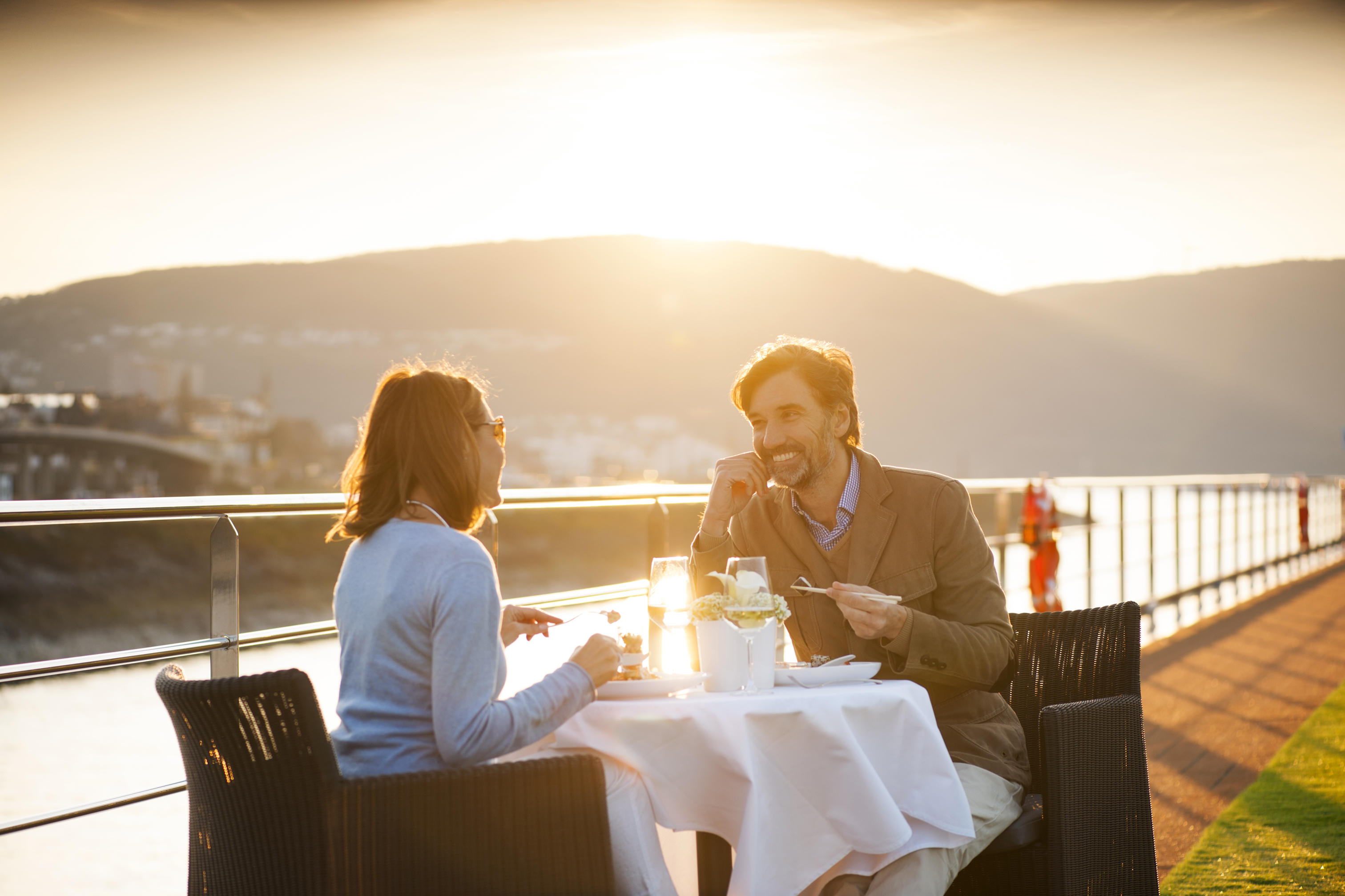 Scenic Jasper Terrace Dining.jpg