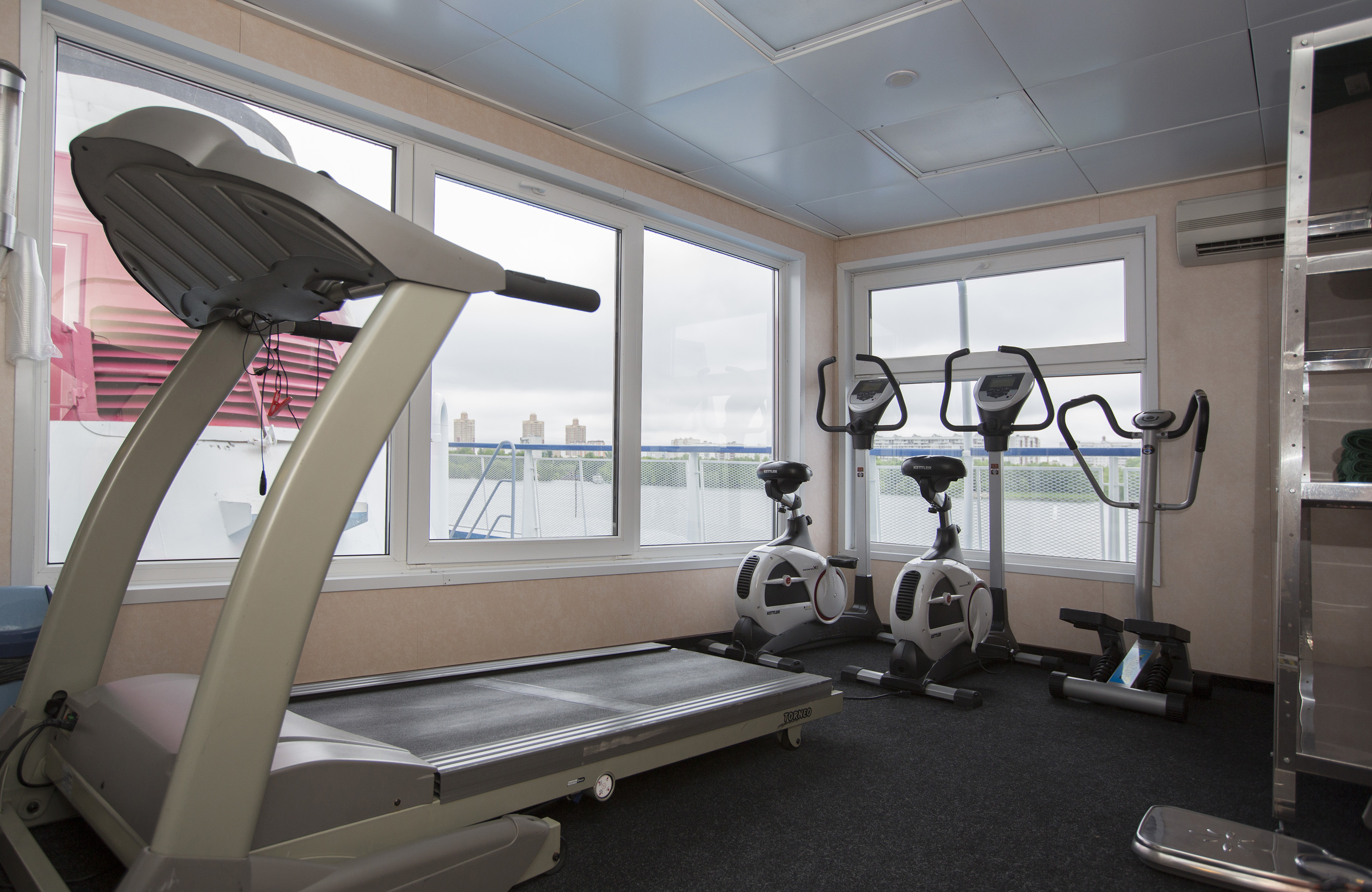 CroisiEurope Rostropovich Interior Gym.jpg