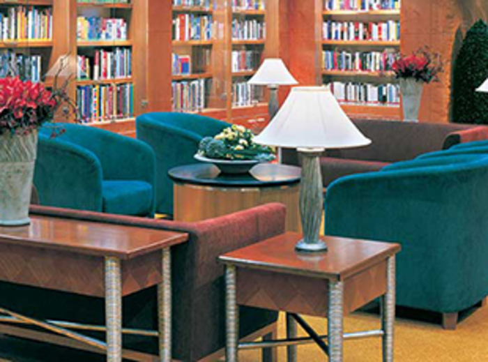 Norwegian Cruise Line Norwegian Dawn Interior Library.jpg