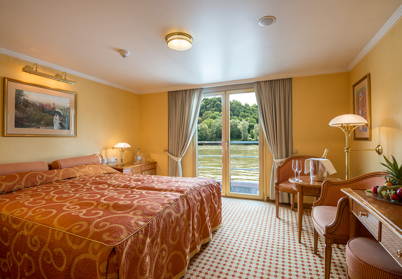 Nicko Cruises MS Heidelberg Accommodation 1.jpg