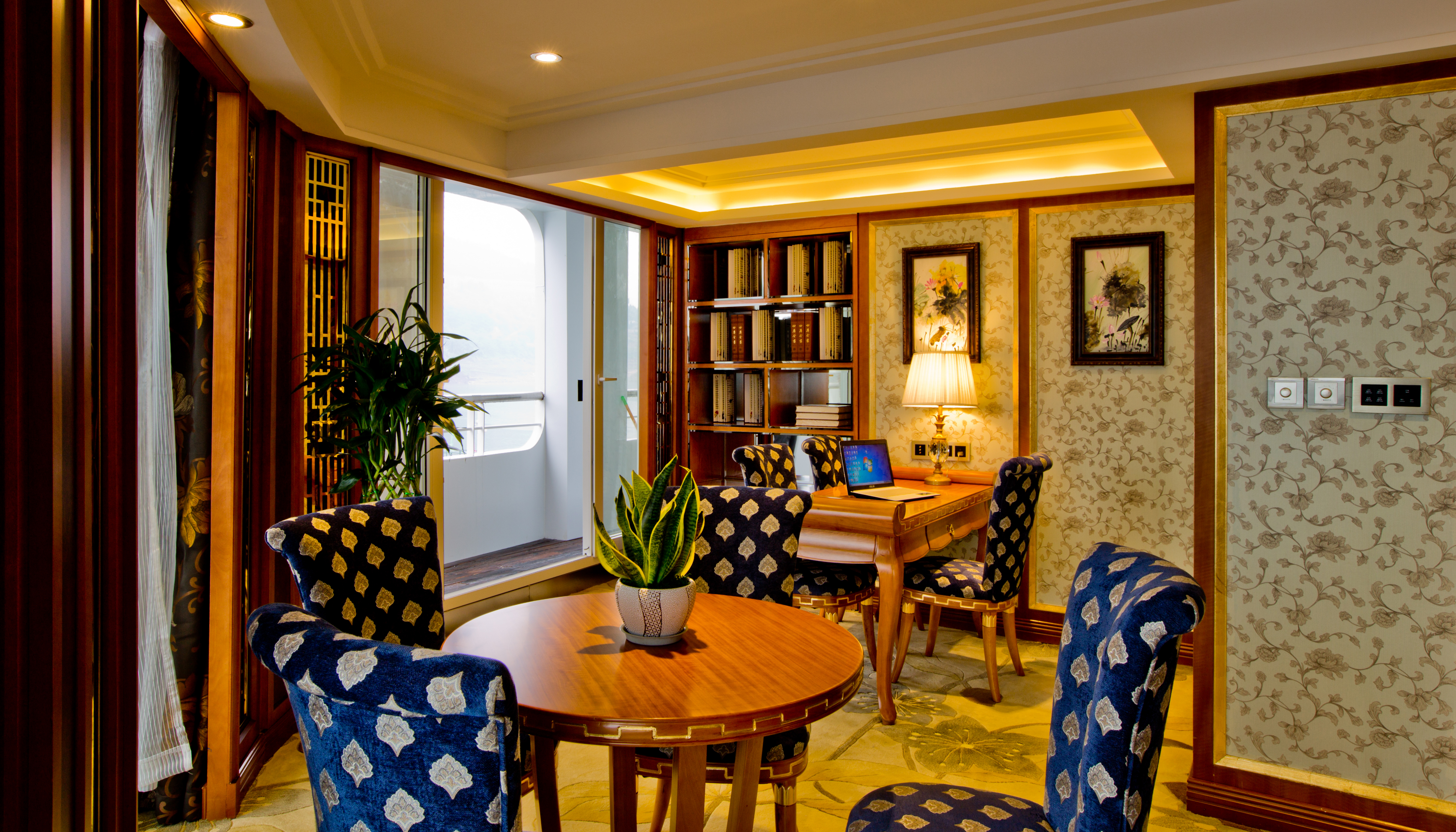 President Cruises President No. 8 Prseidential Suite 2.jpg