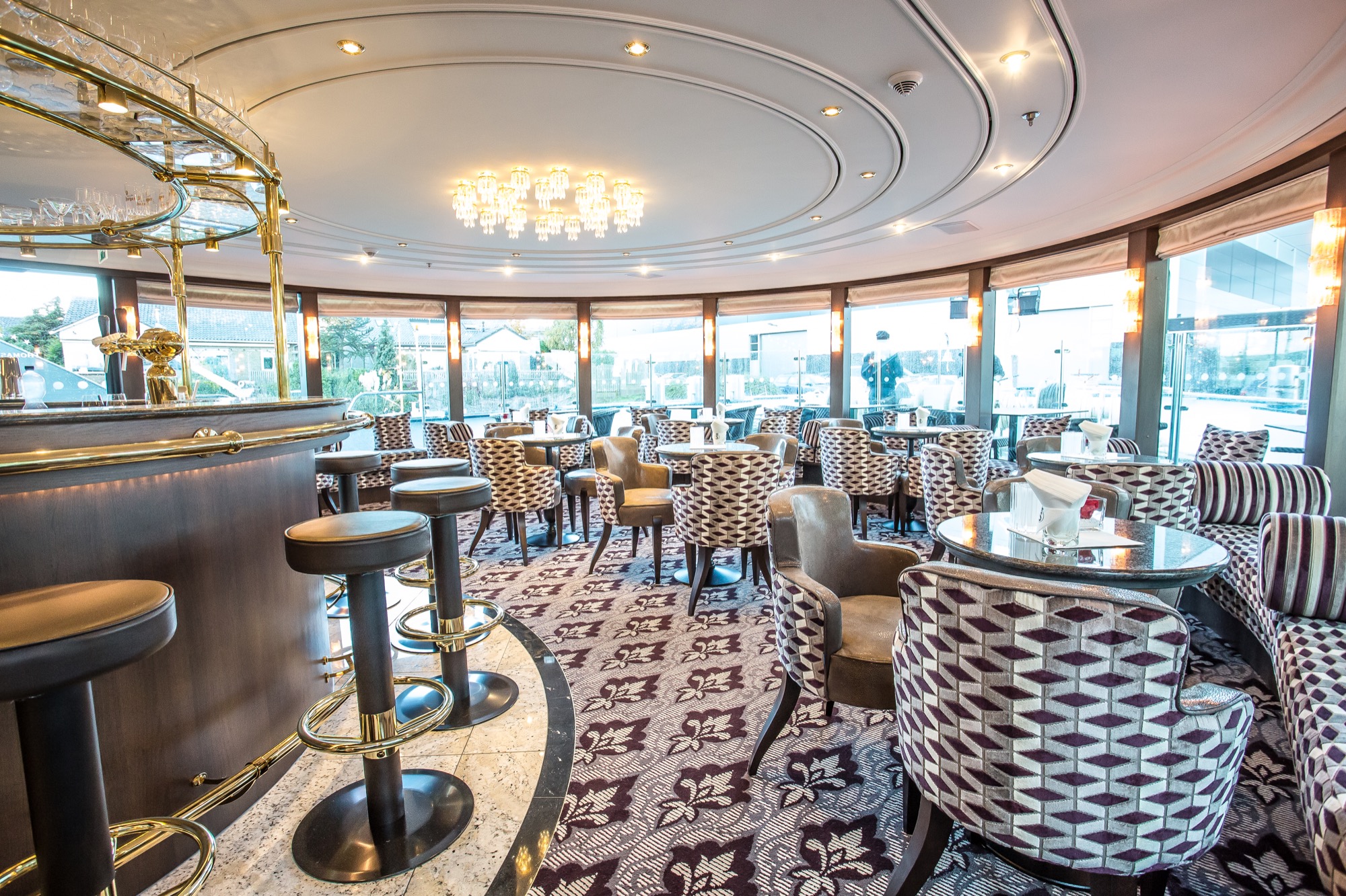 Riviera Travel Thomas Hardy Interior Bar.jpg