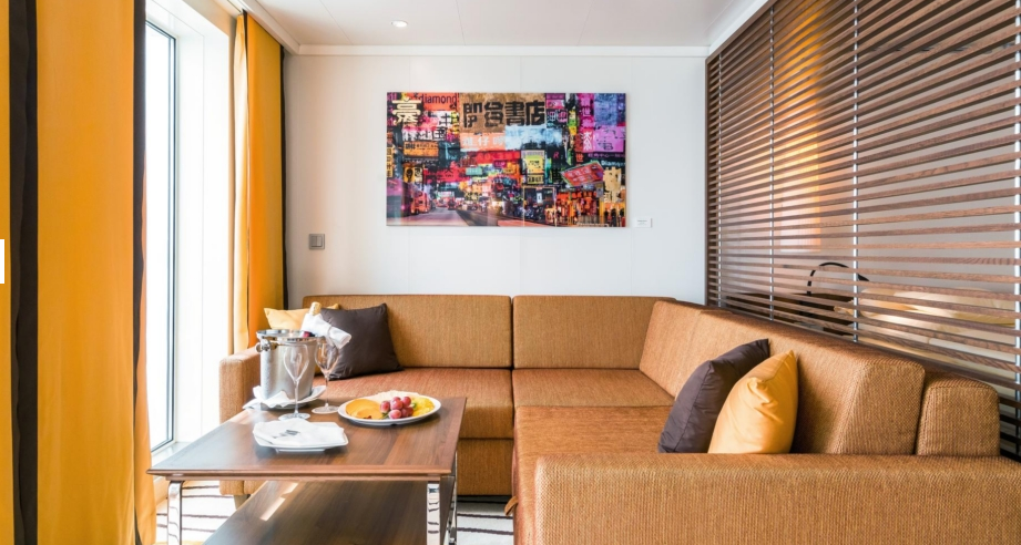 AIDA AIDAperla Accommodation Suite4.png
