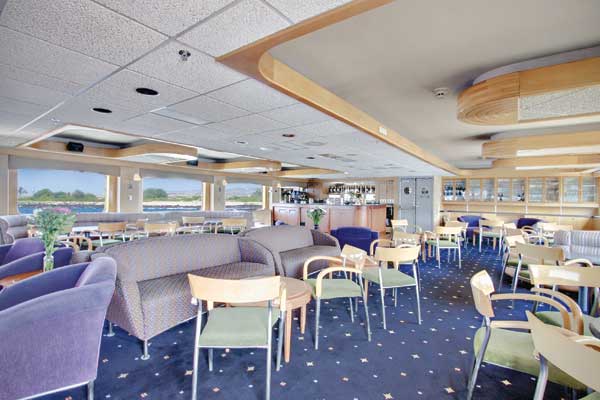 UnCruise Safari Endeavour Salon.jpg