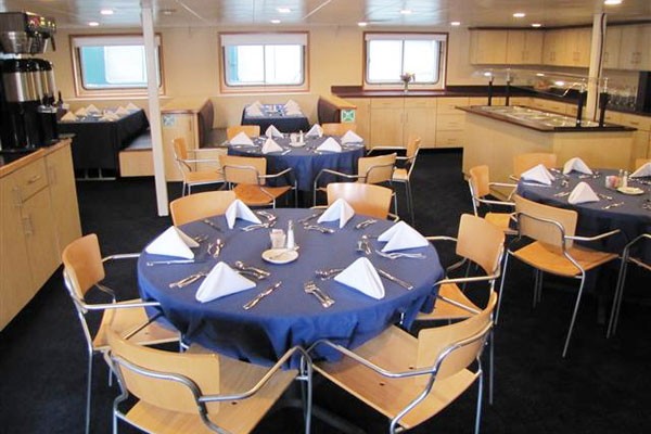 UnCruise Wilderness Discoverer Dining.jpg