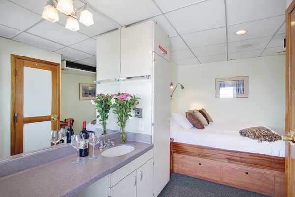 UnCruise Wilderness Explorer Accommodation Trailblazer Twin.jpg