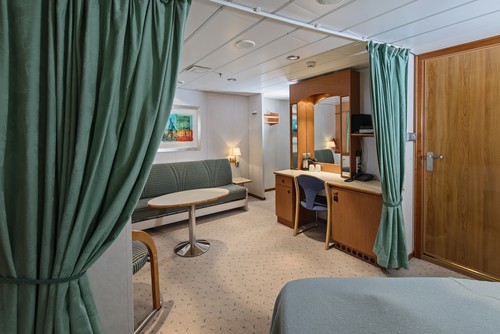 MS-Trollfjord-Expedition-Suite--HGR-130089_500.jpg