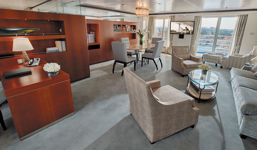 Voyager_MasterSuite.jpg