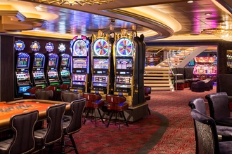 RCI_QN-CasinoRoyaleF.jpg