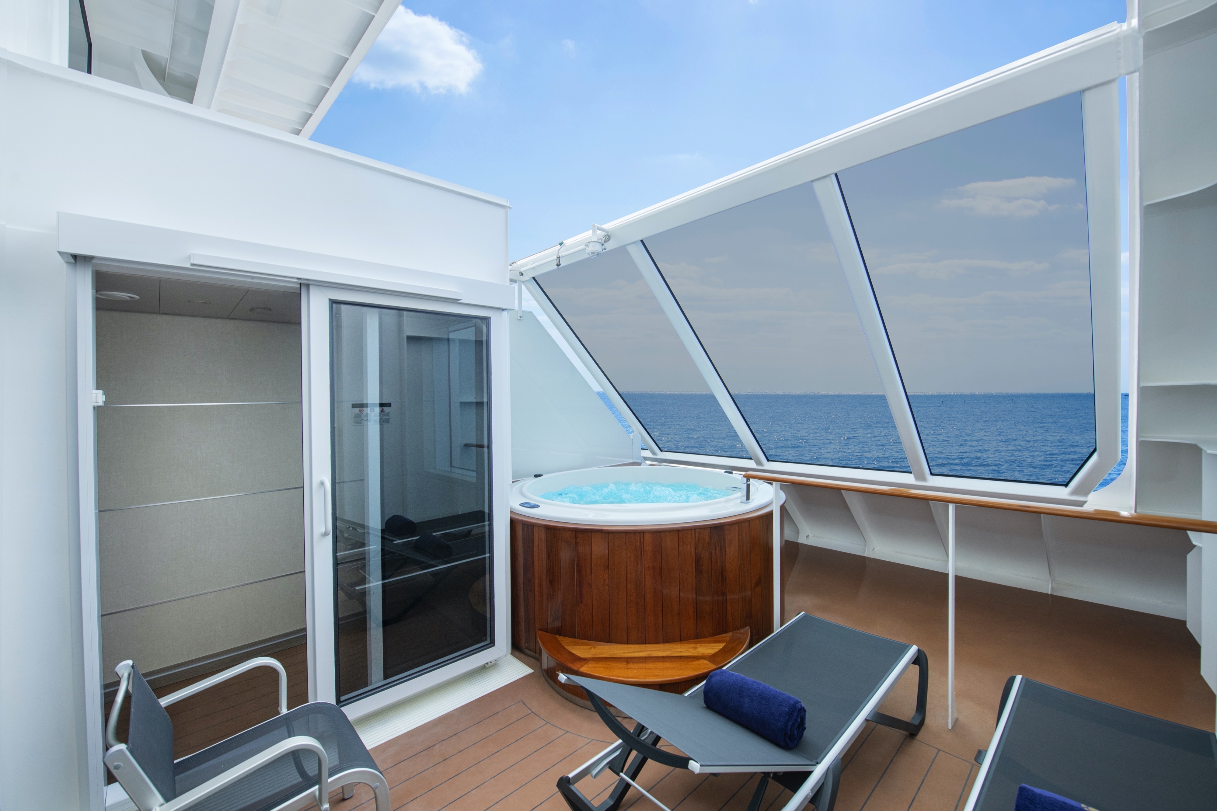 MSC Yacht Club Duplex Suite with Whirlpool