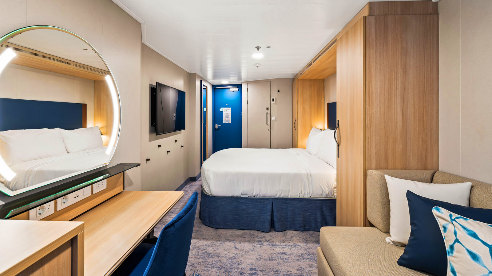 Promenade View Interior