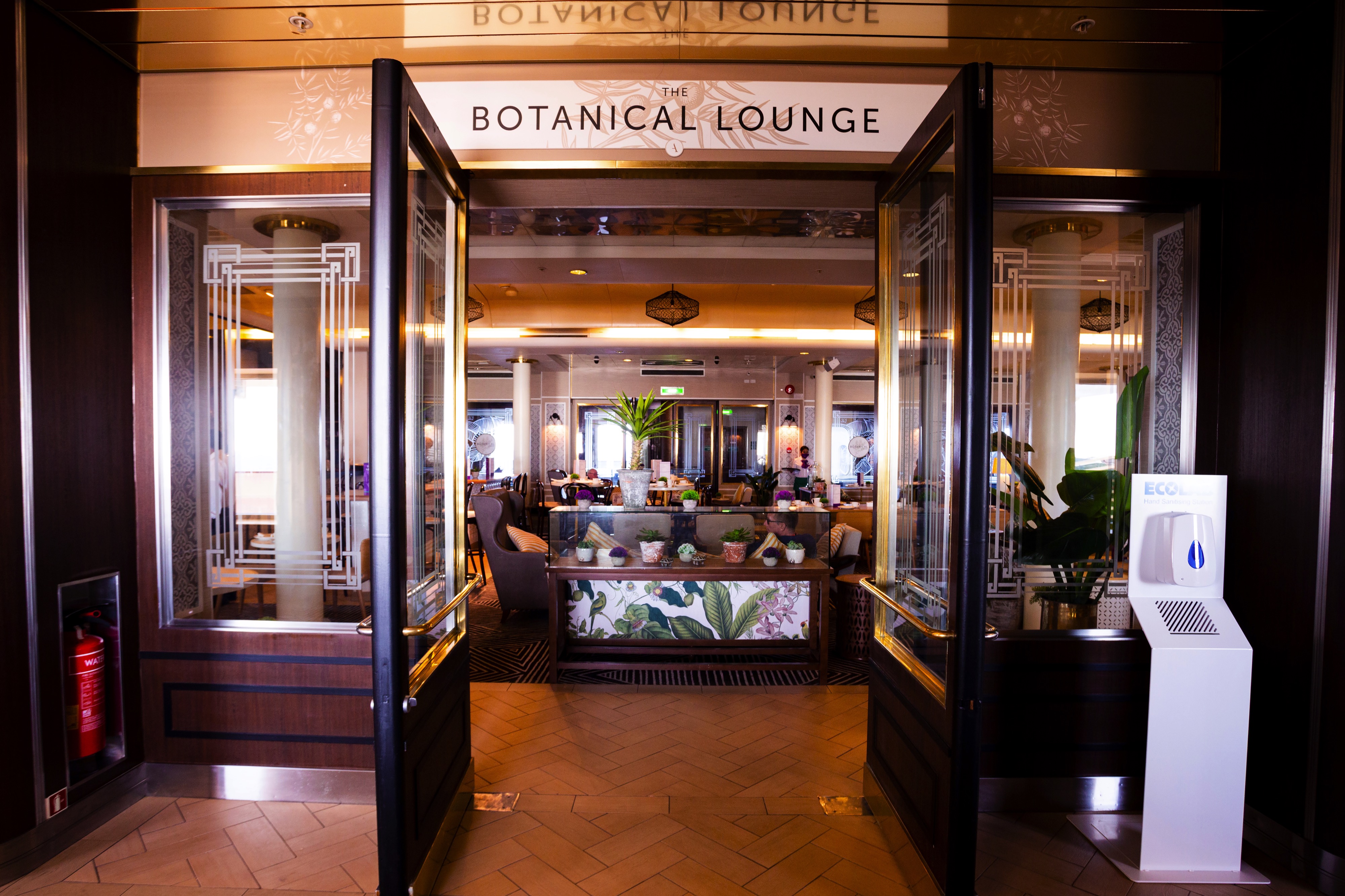 Botanical Lounge