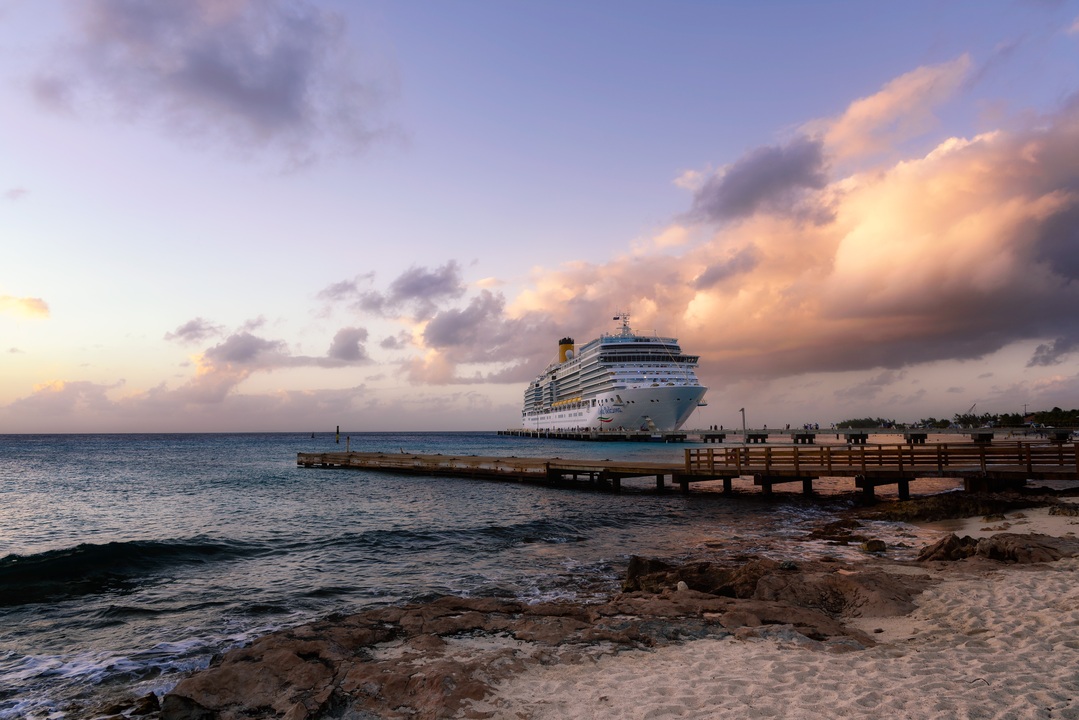 TCGDT - Grand Turk Island, Turks and Caicos Islands - MustangJoe.jpg