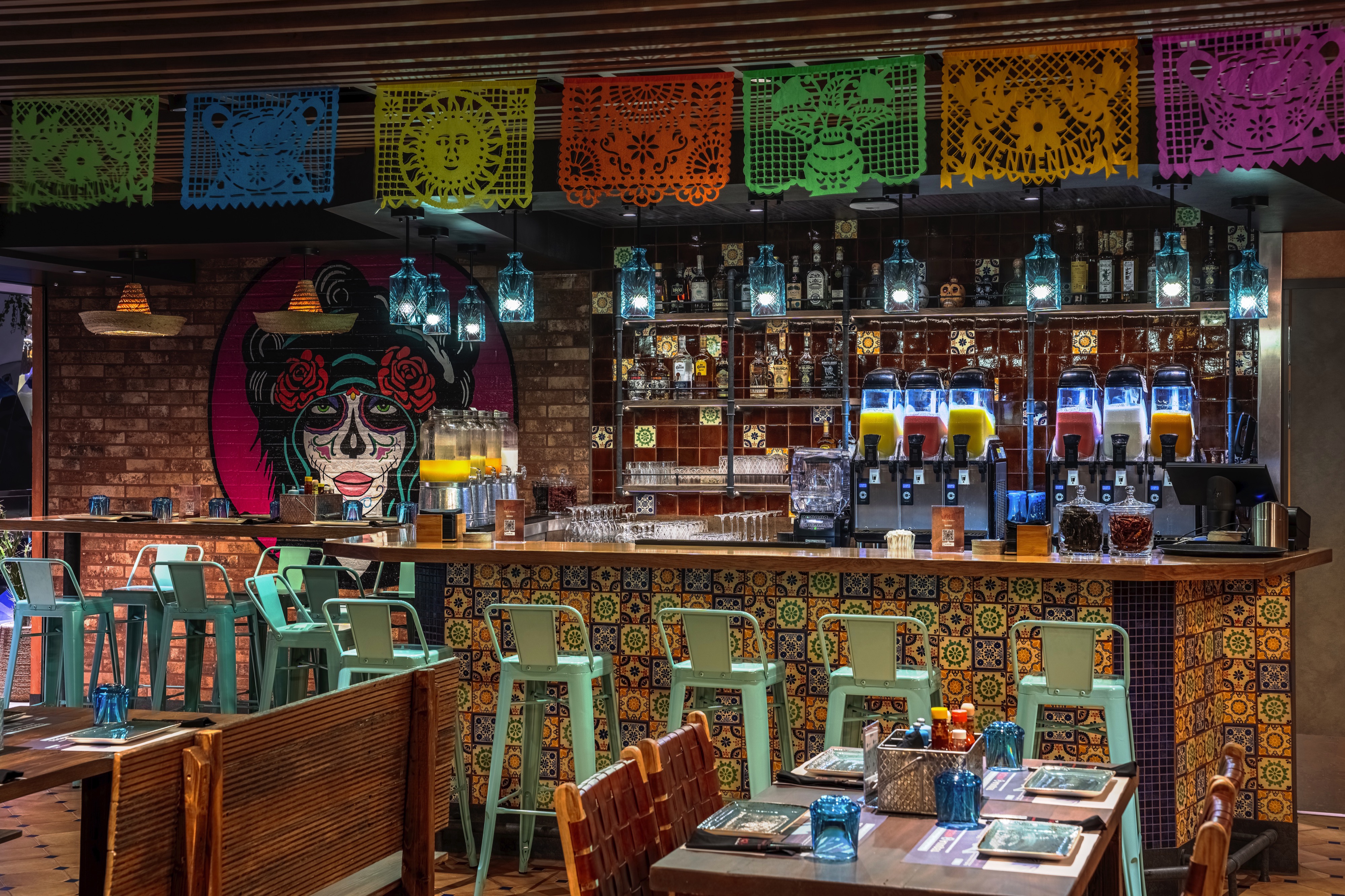 HOLA! Tacos & Cantina