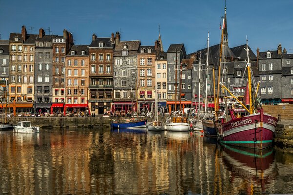 Town centre, narrow houses, Honfleur, Normany, France