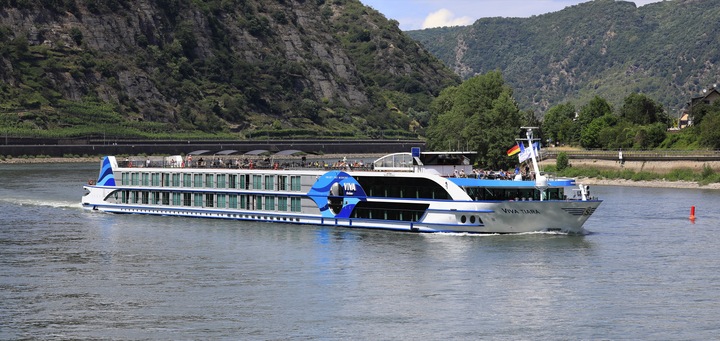 VIVA TIARA ship image