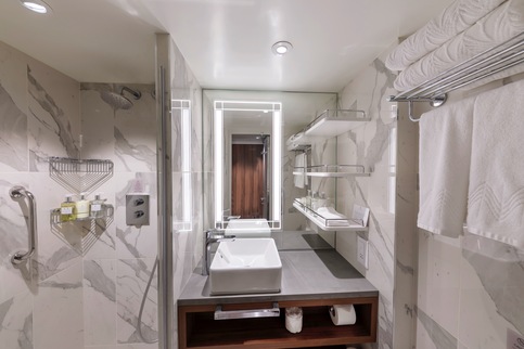 ©cunard Queen Anne P2 1.jpg