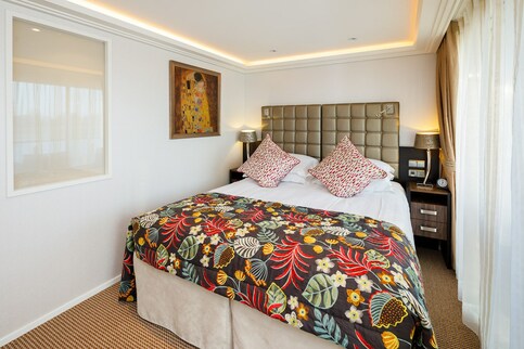 AmaWaterways AmaKristina Accommodation Cat AA 3.jpg