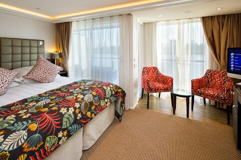 AmaWaterways AmaKristina Accommodation Cat AA 2.jpg