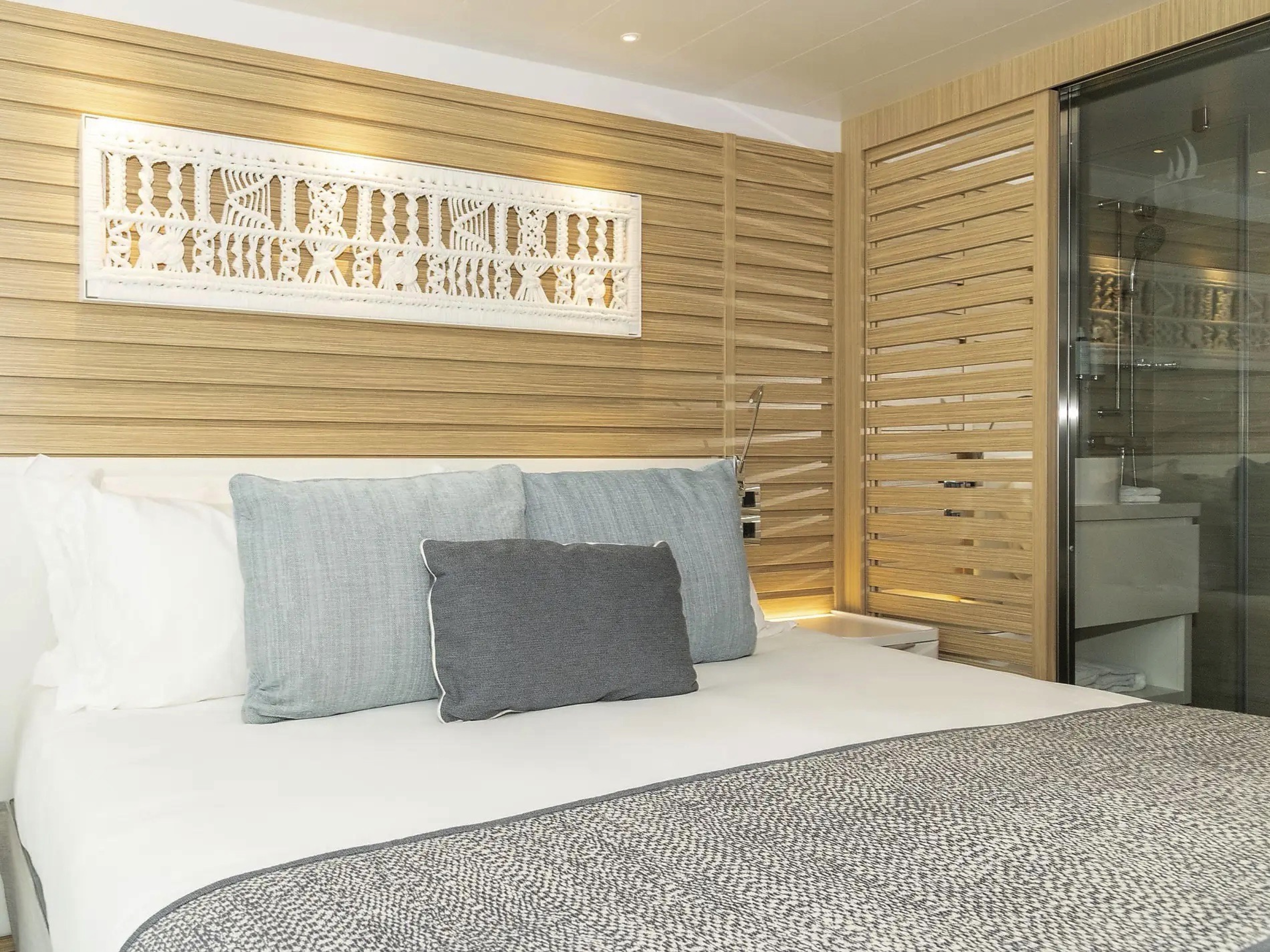 Deluxe Stateroom