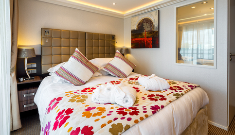 Amawaterways AmaLucia - Cat BA & BB Cabin 2.jpg