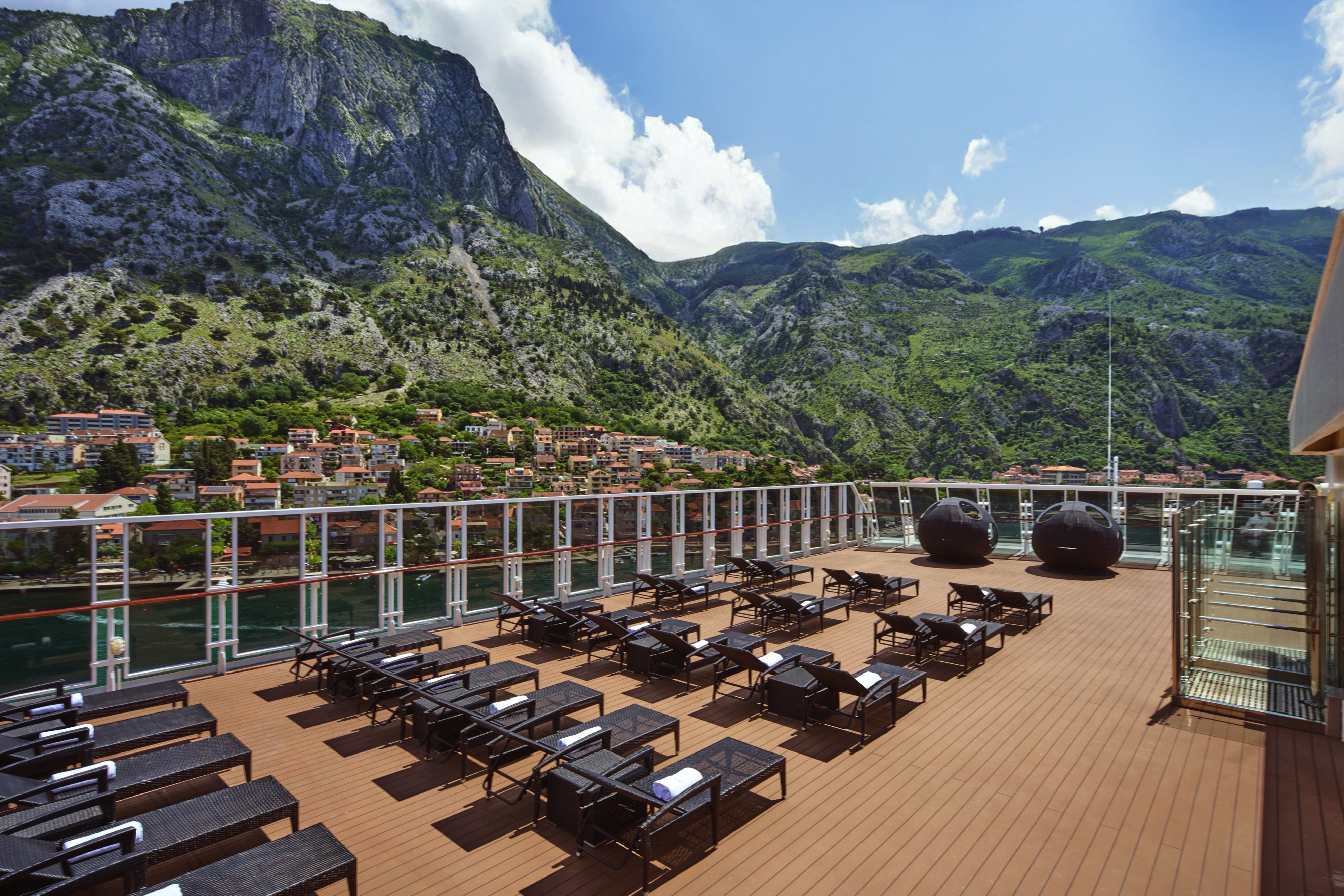 Top 13 Exclusive Solarium