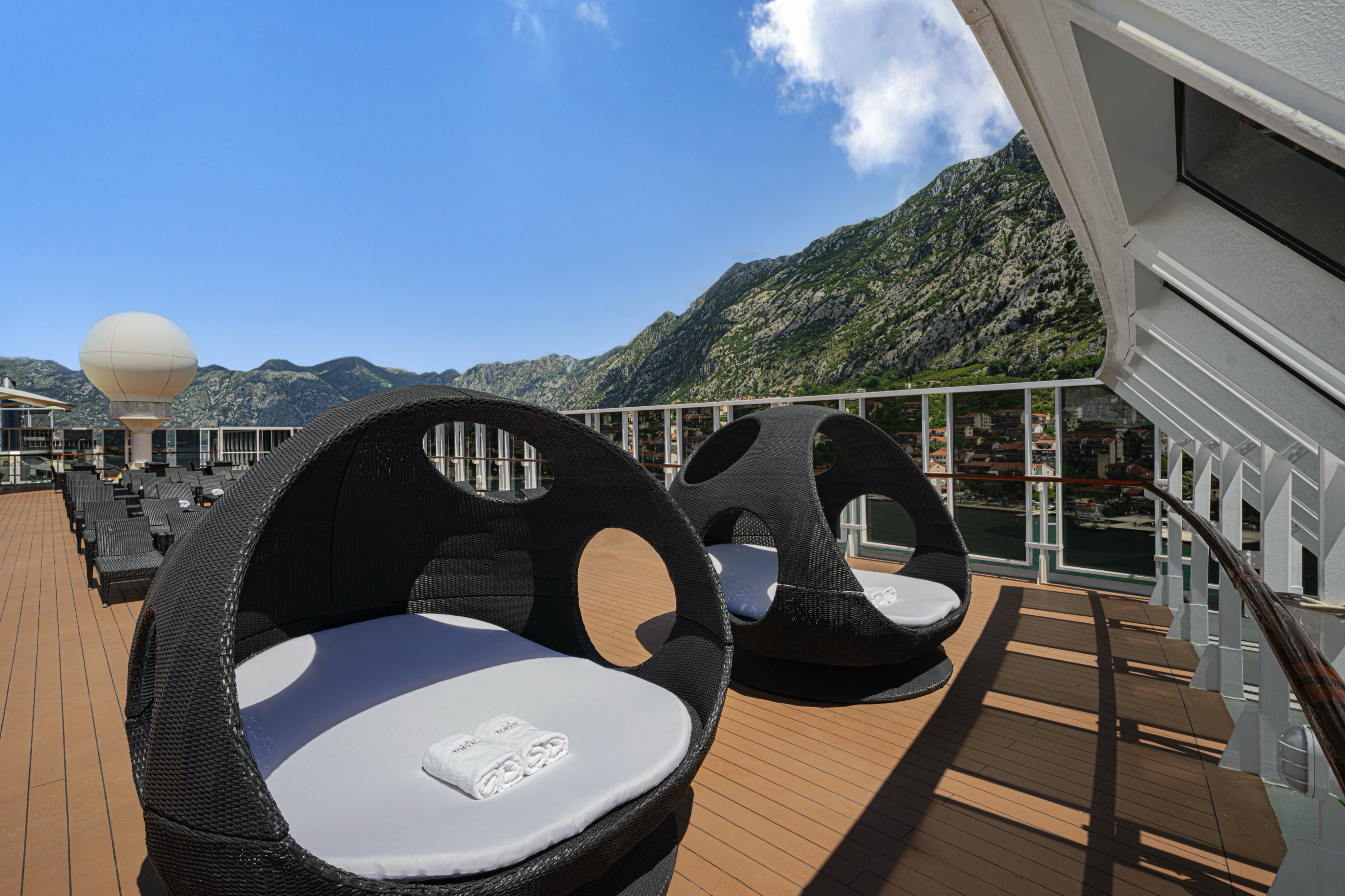 Top 13 Exclusive Solarium